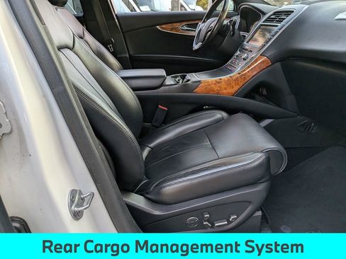 Used 2016 Lincoln MKX Reserve w/ Luxury Package image 31