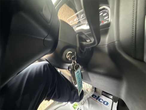 Certified 2023 GMC Sierra 2500 SLE image 16