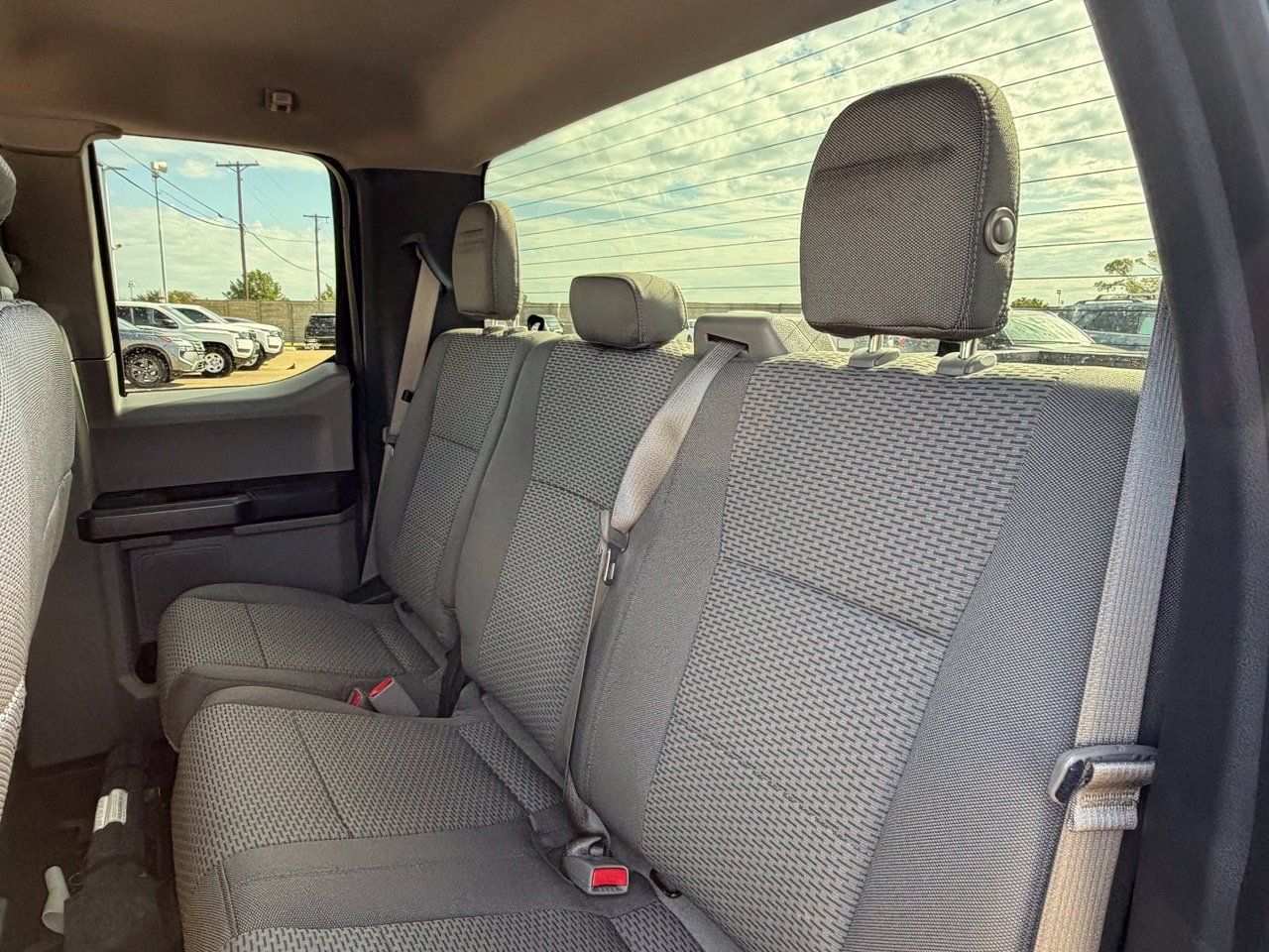 Used 2015 Ford F150 XLT w/ Equipment Group 301A Mid RWD image 29