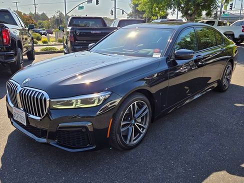 Used 2021 BMW 750i xDrive w/ Autobahn Package AWD/4WD image 8