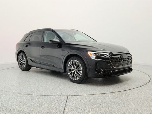 Used 2024 Audi Q8 e-tron Premium Plus w/ Premium Plus Package AWD/4WD image 3