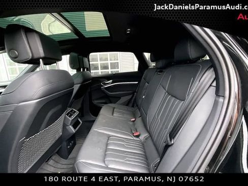 Used 2023 Audi e-tron Chronos w/ Chronos Package image 18