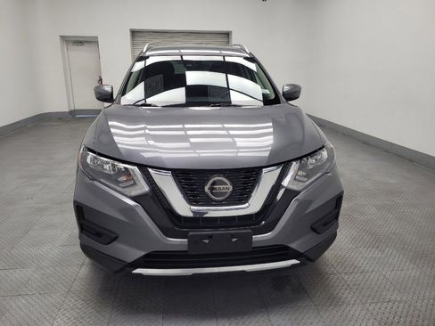 Used 2020 Nissan Rogue SV image 14