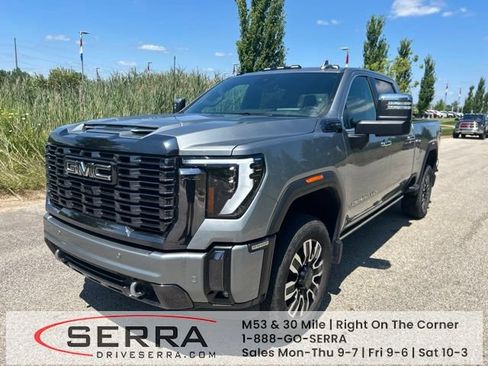 Used 2024 GMC Sierra 2500 Denali Ultimate w/ Max Trailering Package AWD/4WD image 1