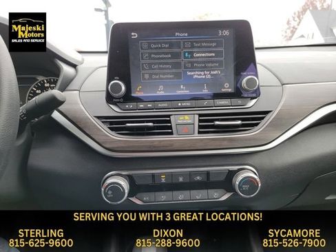 Used 2024 Nissan Altima 2.5 SV image 32