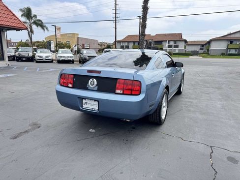 Used 2006 Ford Mustang Coupe RWD image 5