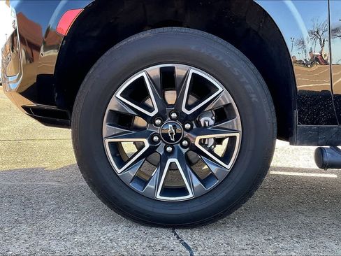 Used 2022 Chevrolet Tahoe Z71 image 8