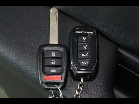 Used 2016 Honda Accord Sport image 8