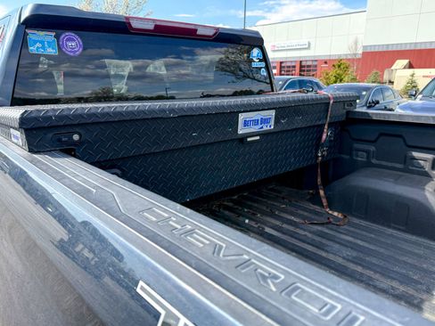 Used 2022 Chevrolet Silverado 1500 LT Trail Boss w/ Bed Protection Package image 10