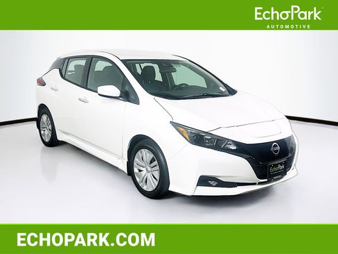 Used 2025 Nissan Leaf S FWD image 1