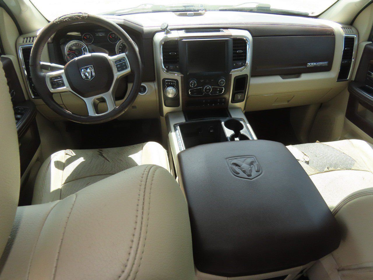 Used 2014 RAM 1500 Laramie w/ Convenience Group RWD image 21