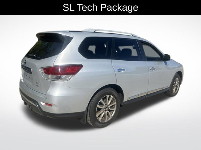 Used 2015 Nissan Pathfinder SL w/ SL Tech Package FWD image 4