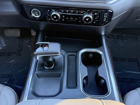 Certified 2023 GMC Sierra 1500 SLT w/ SLT Premium Package image 36