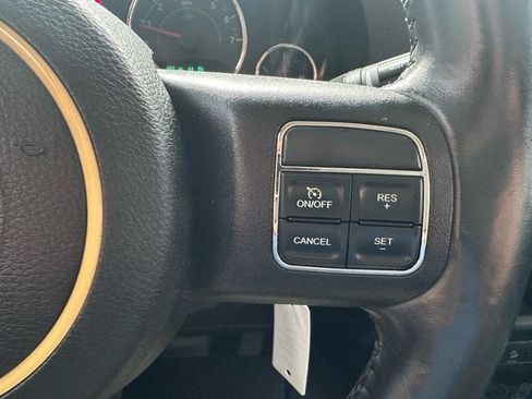 Used 2013 Jeep Wrangler Unlimited Sport image 15