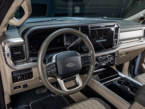 Used 2026 Ford F350 Platinum w/ Platinum Plus Package AWD/4WD image 17