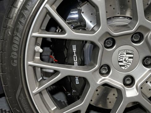 Certified 2020 Porsche 911 Carrera 4S AWD/4WD image 24