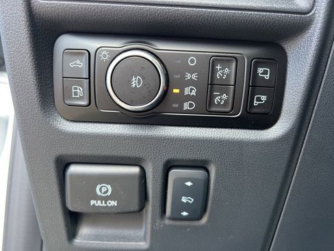 New 2025 Ford F150 Lariat w/ Equipment Group 501A Mid image 14