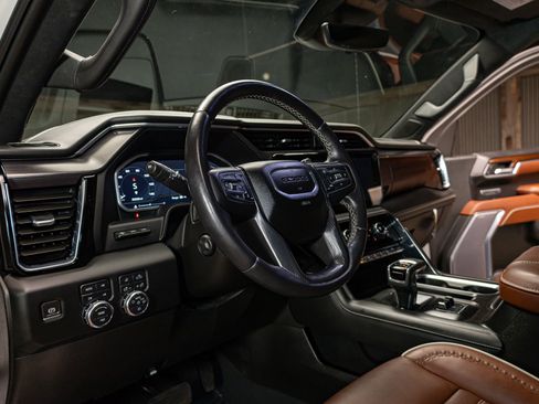 Used 2023 GMC Sierra 1500 Denali Ultimate image 13