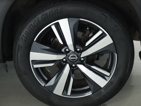Certified 2023 Nissan Rogue SL AWD/4WD image 41