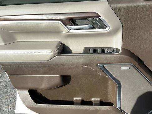 Used 2022 GMC Sierra 1500 SLT w/ SLT Convenience Package image 14