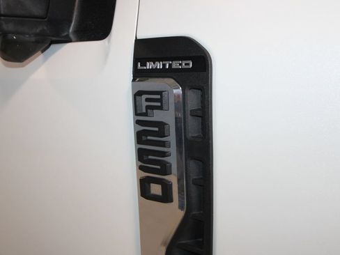 Used 2024 Ford F250 Limited w/ FX4 Off-Road Package AWD/4WD image 40