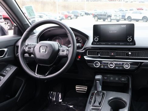 Used 2025 Honda Civic Sport image 13
