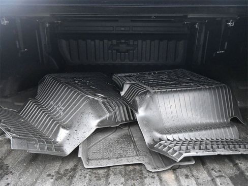 Used 2022 Chevrolet Silverado 2500 LTZ w/ Snow Plow Prep/Camper Package image 18