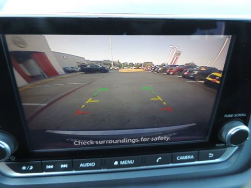 Certified 2023 Nissan Rogue SV FWD image 29