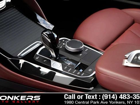 Used 2022 BMW X4 M40i w/ Premium Package image 54