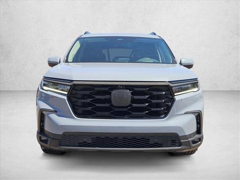 Used 2024 Honda Pilot Elite image 2
