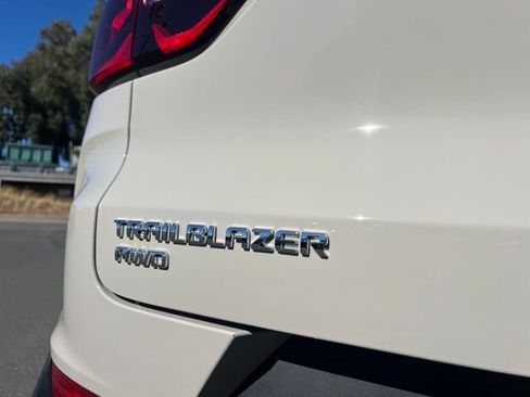 Used 2026 Chevrolet TrailBlazer ACTIV w/ Driver Confidence Package AWD/4WD image 9