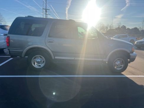Used 1999 Ford Expedition XLT AWD/4WD image 4