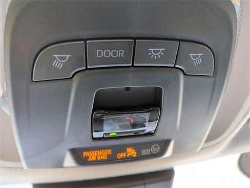 Used 2025 Toyota Corolla LE image 25