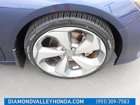 Used 2018 Honda Accord Touring image 29