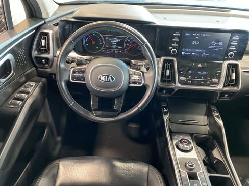 Used 2021 Kia Sorento EX image 16