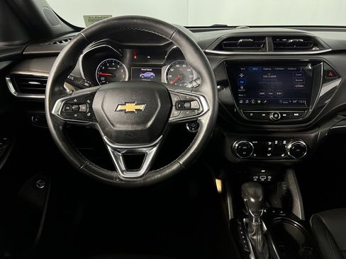 Used 2023 Chevrolet TrailBlazer ACTIV w/ Sun and Liftgate Package image 13