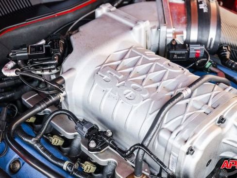 Used 2011 Ford Mustang Shelby GT500 w/ SVT Performance Pkg image 78