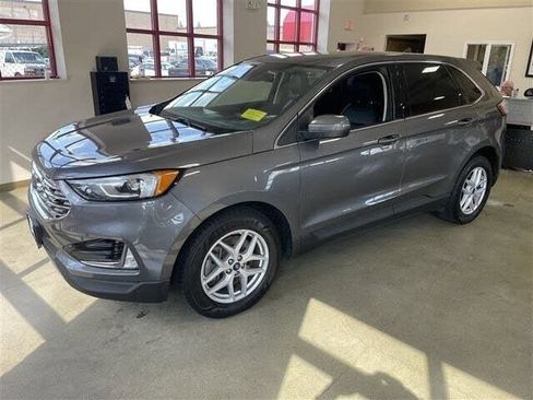 Used 2021 Ford Edge SEL w/ Convenience Package AWD/4WD image 3