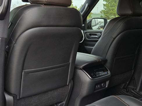 Used 2025 Nissan Armada SL w/ Captain's Chari Seat Package RWD image 20