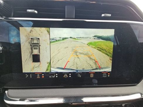 Used 2025 GMC Sierra 1500 AT4 w/ AT4 Preferred Package AWD/4WD image 19