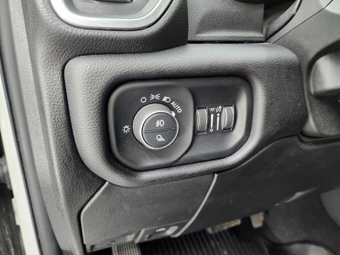 Used 2022 RAM 2500 Laramie image 36