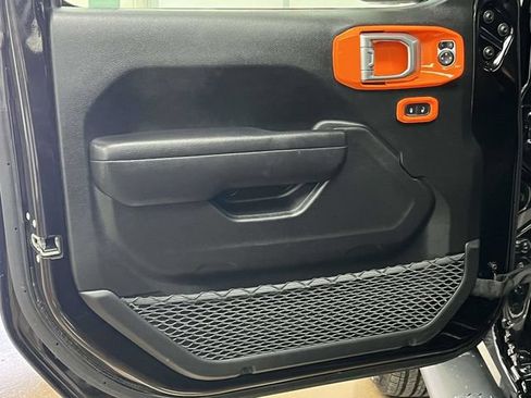 Used 2025 Jeep Wrangler Unlimited Sport AWD/4WD image 15
