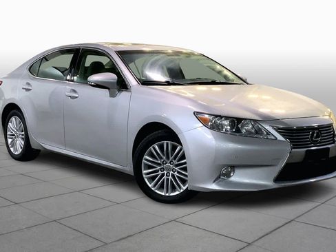 Used 2013 Lexus ES 350 4dr Sdn image 2