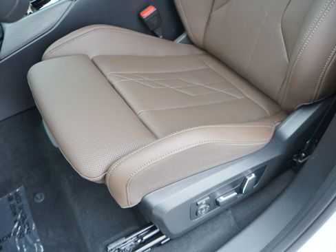 Used 2025 BMW X3 xDrive30i w/ Convenience Package image 10