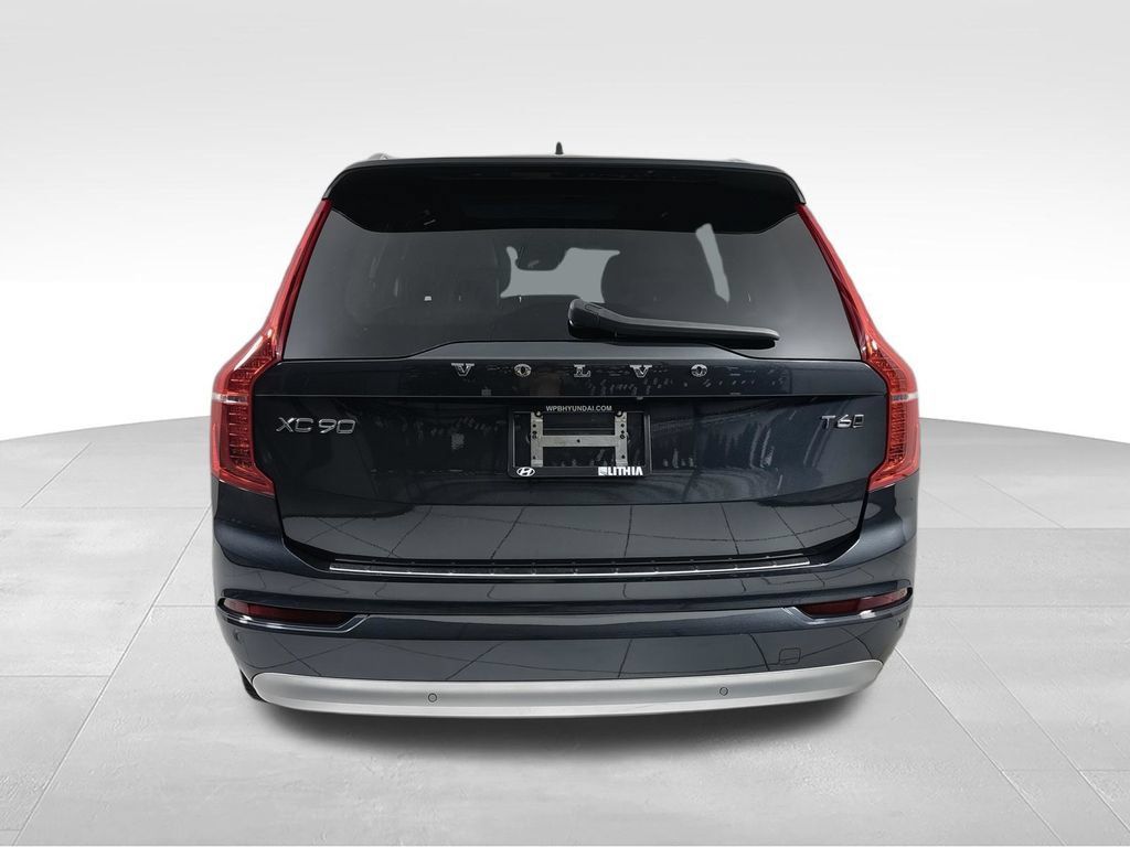 Used 2022 Volvo XC90 T6 Momentum w/ Protection Package Premier AWD/4WD image 7