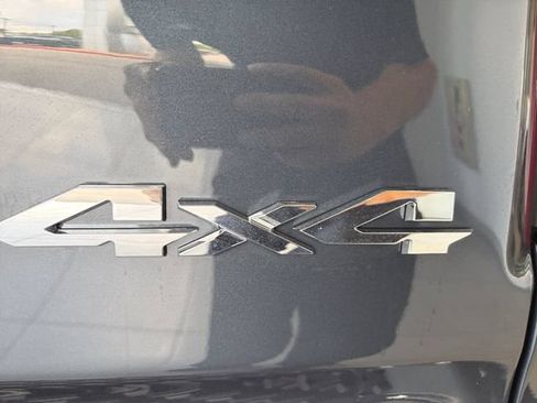 New 2026 RAM 1500 Laramie AWD/4WD image 12