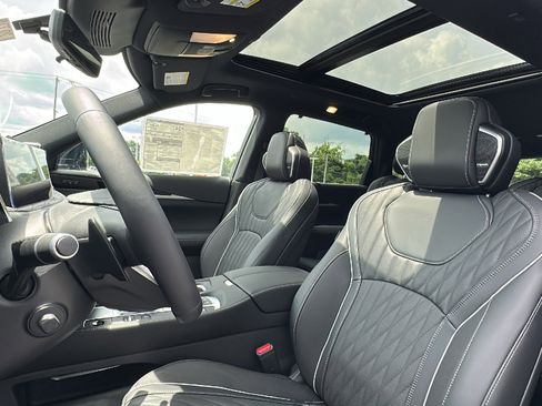 New 2026 INFINITI QX60 Autograph w/ Dark Cargo Package image 9