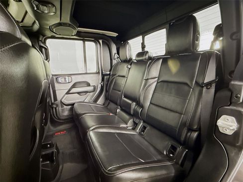 Used 2022 Jeep Gladiator Overland w/ Popular Equipment Package image 22