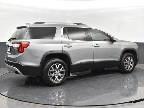 Used 2023 GMC Acadia SLT FWD image 20