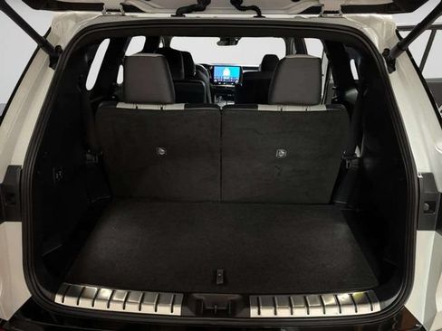 Used 2024 Lexus TX 500h AWD w/ Technology Package image 30